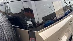 LAND ROVER DEFENDER 3.0 D250 X-Dynamic SE 110 5dr Auto 5244423