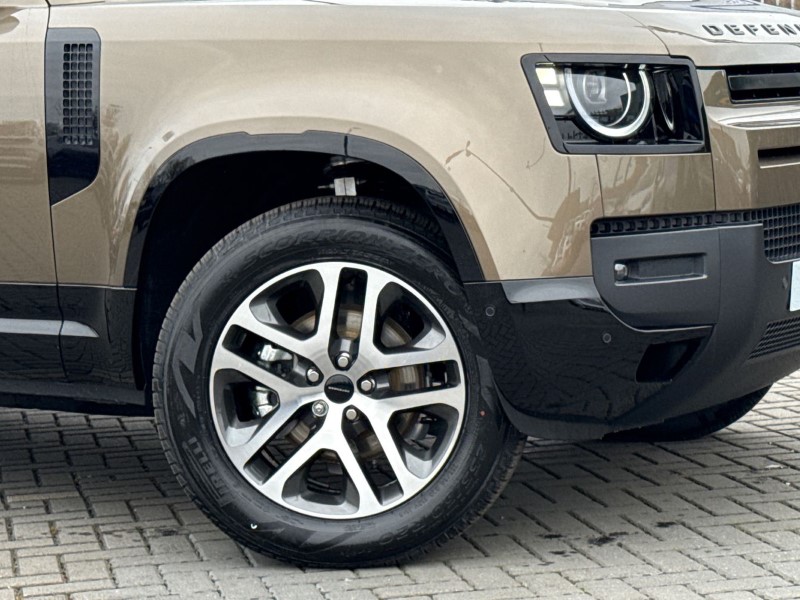  LAND ROVER DEFENDER 3.0 D250 X-Dynamic SE 110 5dr Auto 5244414