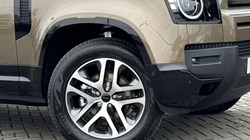 LAND ROVER DEFENDER 3.0 D250 X-Dynamic SE 110 5dr Auto 5244414