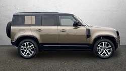 LAND ROVER DEFENDER 3.0 D250 X-Dynamic SE 110 5dr Auto 5244386