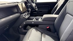 LAND ROVER DEFENDER 3.0 D250 X-Dynamic SE 90 3dr Auto 5307852