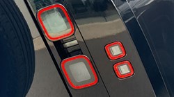 LAND ROVER DEFENDER 3.0 D250 X-Dynamic SE 90 3dr Auto 5307887