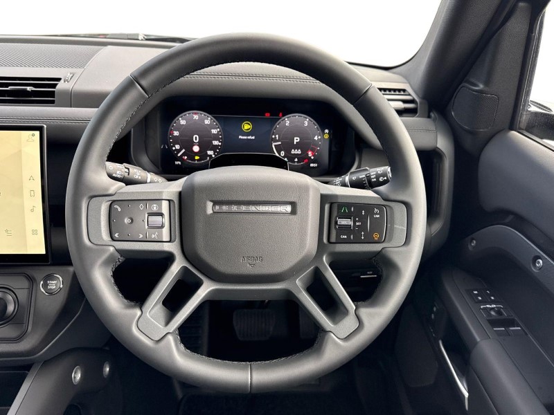  LAND ROVER DEFENDER 3.0 D250 X-Dynamic SE 90 3dr Auto 5307864