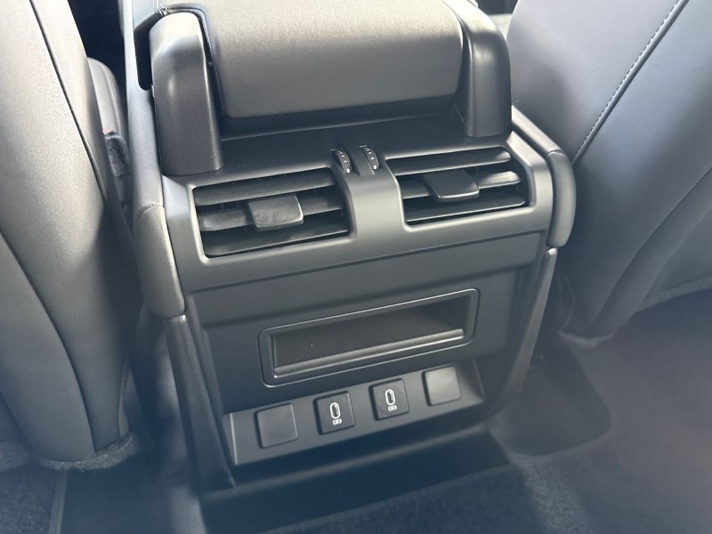  LAND ROVER DEFENDER 3.0 D250 X-Dynamic SE 90 3dr Auto 5307867