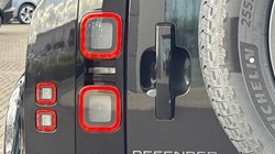 LAND ROVER DEFENDER 3.0 D250 X-Dynamic SE 90 3dr Auto 5307868