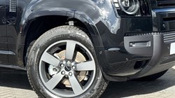 LAND ROVER DEFENDER 3.0 D250 X-Dynamic SE 90 3dr Auto 5307882