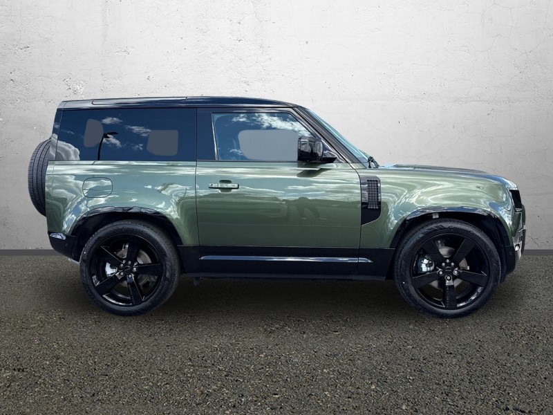  LAND ROVER DEFENDER 3.0 D250 X-Dynamic HSE 90 3dr Auto 5484563
