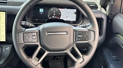 LAND ROVER DEFENDER 3.0 D250 X-Dynamic HSE 90 3dr Auto 5484573