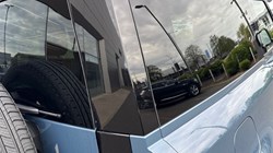 LAND ROVER DEFENDER 3.0 D250 X-Dynamic SE 90 3dr Auto 5312365