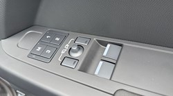 LAND ROVER DEFENDER 3.0 D250 X-Dynamic SE 90 3dr Auto 5312345