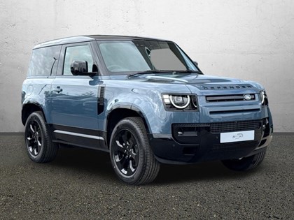 LAND ROVER DEFENDER 3.0 D250 X-Dynamic SE 90 3dr Auto