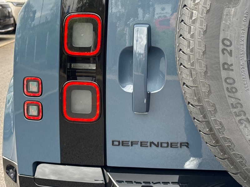  LAND ROVER DEFENDER 3.0 D250 X-Dynamic SE 90 3dr Auto 5312342