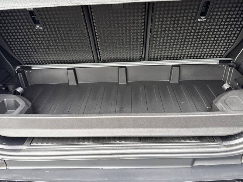  LAND ROVER DEFENDER 3.0 D250 X-Dynamic SE 90 3dr Auto 5312333