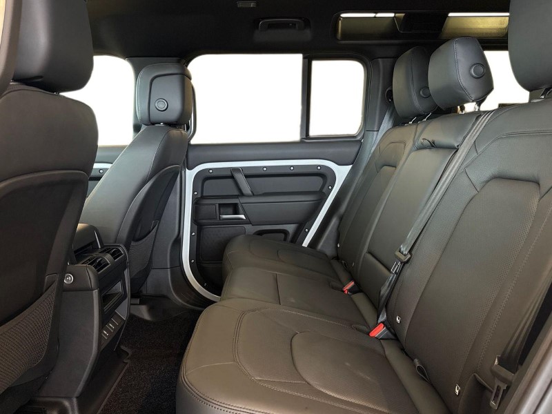  LAND ROVER DEFENDER 3.0 D350 X-Dynamic HSE 110 5dr Auto 5465608