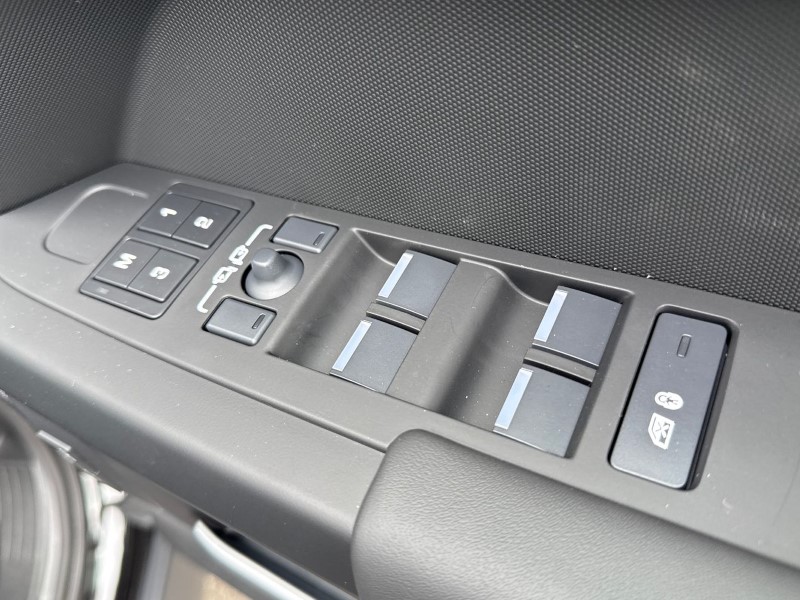  LAND ROVER DEFENDER 3.0 D350 X-Dynamic HSE 110 5dr Auto 5313171