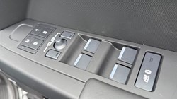LAND ROVER DEFENDER 3.0 D350 X-Dynamic HSE 110 5dr Auto 5313171