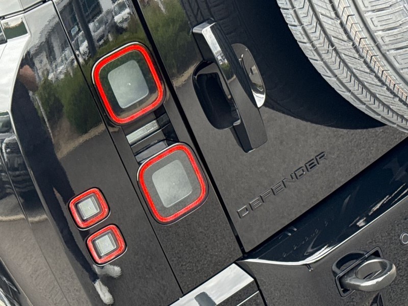  LAND ROVER DEFENDER 3.0 D350 X-Dynamic HSE 110 5dr Auto 5313167