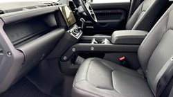 LAND ROVER DEFENDER 3.0 D350 X-Dynamic HSE 110 5dr Auto 5313151