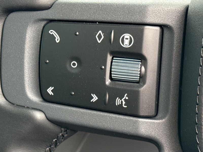  LAND ROVER DEFENDER 3.0 D350 X-Dynamic HSE 110 5dr Auto 5313175