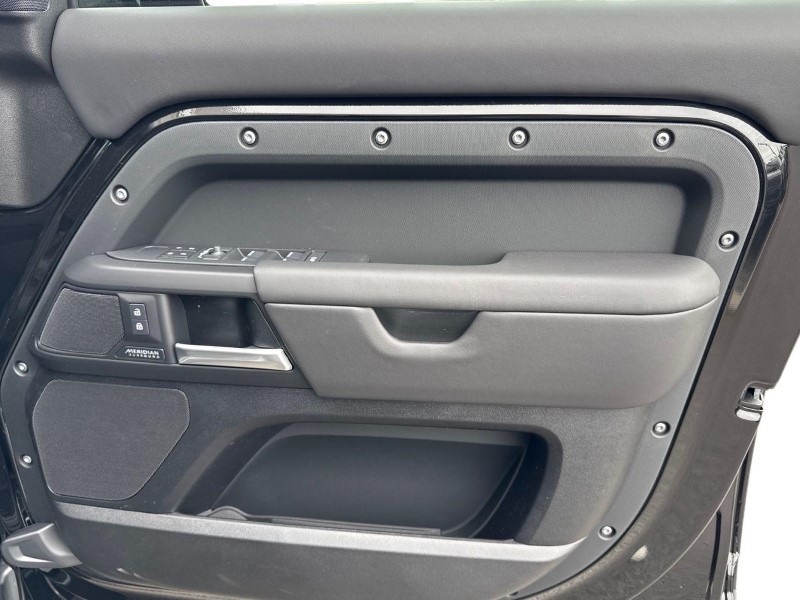  LAND ROVER DEFENDER 3.0 D350 X-Dynamic HSE 110 5dr Auto 5313170