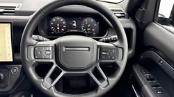 LAND ROVER DEFENDER 3.0 D350 X-Dynamic HSE 110 5dr Auto 5313163