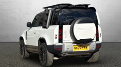 2022 (22) LAND ROVER DEFENDER 2.0 P300 S 90 3dr Auto 1