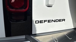 2022 (22) LAND ROVER DEFENDER 2.0 P300 S 90 3dr Auto 4629114