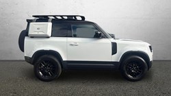 2022 (22) LAND ROVER DEFENDER 2.0 P300 S 90 3dr Auto 4629069