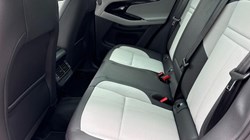 LAND ROVER RANGE ROVER EVOQUE 2.0 D200 Edition 5dr Auto 5304699