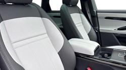 LAND ROVER RANGE ROVER EVOQUE 2.0 D200 Edition 5dr Auto 5304721