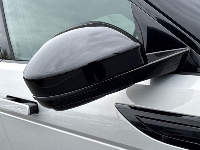  LAND ROVER RANGE ROVER EVOQUE 2.0 D200 Edition 5dr Auto 5304737