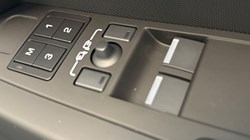 LAND ROVER DEFENDER 3.0 D250 X-Dynamic HSE 90 3dr Auto 5400920