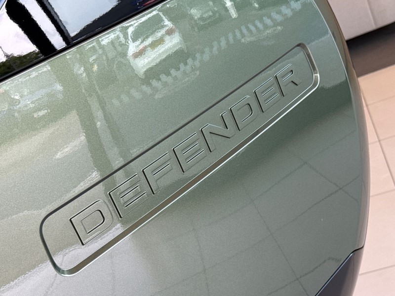  LAND ROVER DEFENDER 3.0 D250 X-Dynamic HSE 90 3dr Auto 5400934