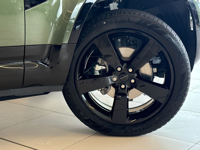  LAND ROVER DEFENDER 3.0 D250 X-Dynamic HSE 90 3dr Auto 5400938