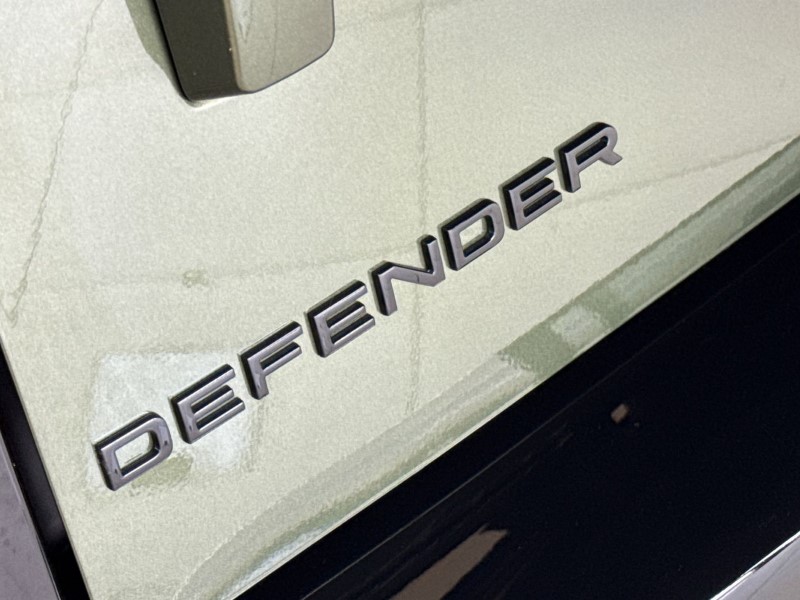  LAND ROVER DEFENDER 3.0 D250 X-Dynamic HSE 90 3dr Auto 5400935