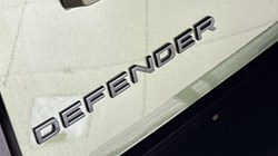 LAND ROVER DEFENDER 3.0 D250 X-Dynamic HSE 90 3dr Auto 5400935