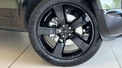 LAND ROVER DEFENDER 3.0 D250 X-Dynamic HSE 90 3dr Auto 5400933
