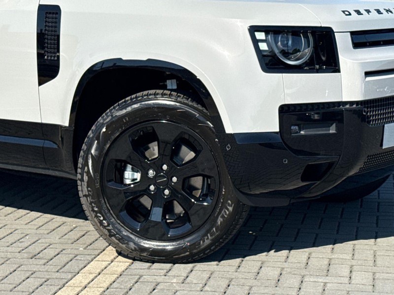  LAND ROVER DEFENDER 3.0 D250 X-Dynamic SE 110 5dr Auto 5592766