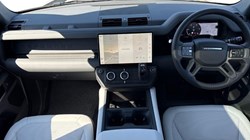 LAND ROVER DEFENDER 3.0 D250 X-Dynamic SE 110 5dr Auto 5592739