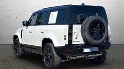 LAND ROVER DEFENDER 3.0 D250 X-Dynamic SE 110 5dr Auto 5592732
