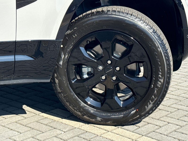  LAND ROVER DEFENDER 3.0 D250 X-Dynamic SE 110 5dr Auto 5592771