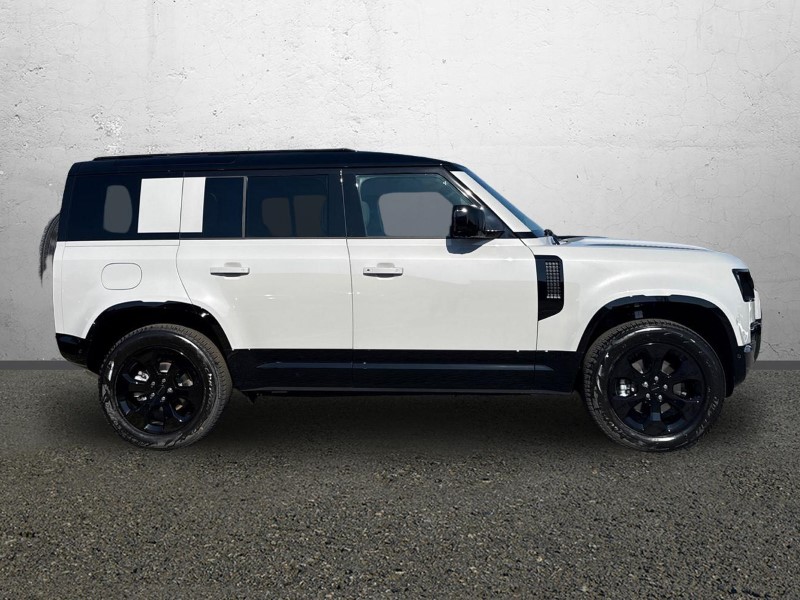  LAND ROVER DEFENDER 3.0 D250 X-Dynamic SE 110 5dr Auto 5592735
