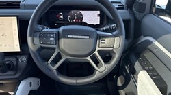 LAND ROVER DEFENDER 3.0 D250 X-Dynamic SE 110 5dr Auto 5592745