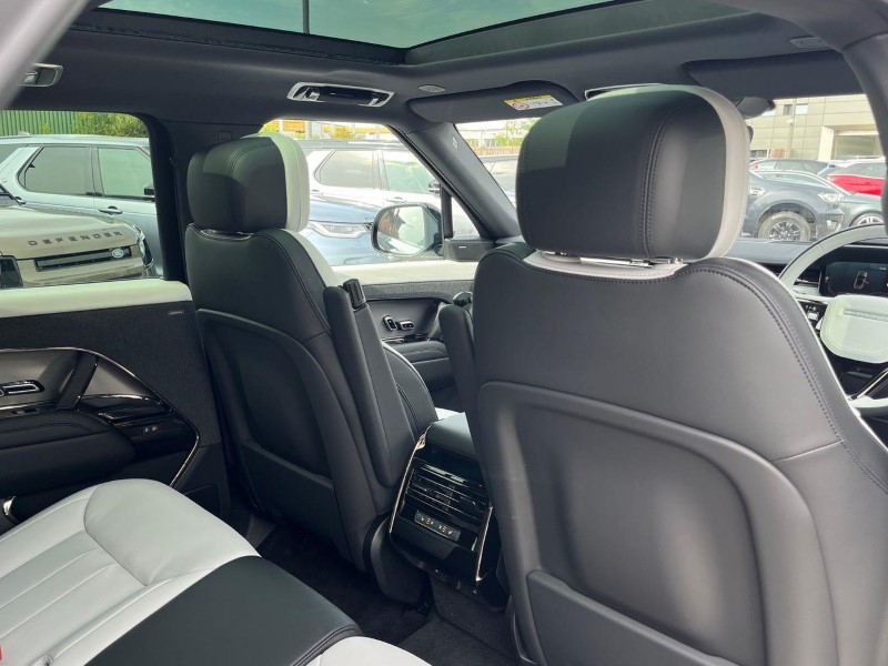  LAND ROVER RANGE ROVER SPORT 3.0 P460e Dynamic SE 5dr Auto 5662900