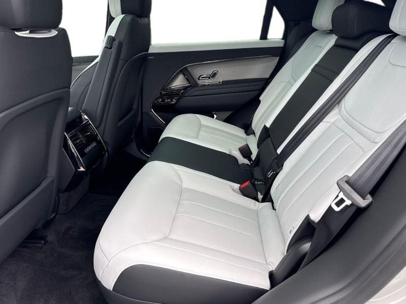 LAND ROVER RANGE ROVER SPORT 3.0 P460e Dynamic SE 5dr Auto 5557334