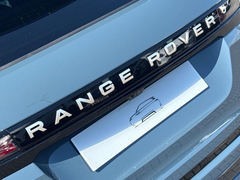  LAND ROVER RANGE ROVER EVOQUE 1.5 P270e Hoxton Edition 5dr Auto 5592895