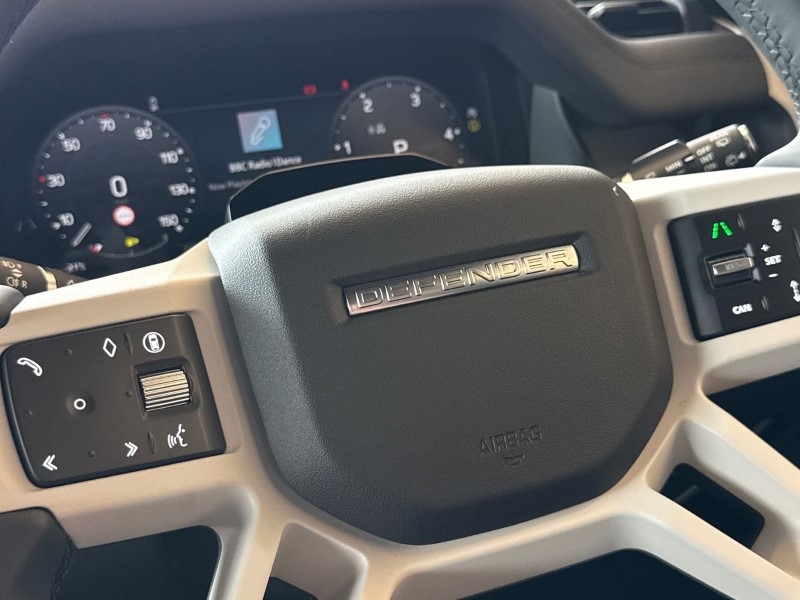  LAND ROVER DEFENDER 3.0 D250 X-Dynamic SE 110 5dr Auto 5465743