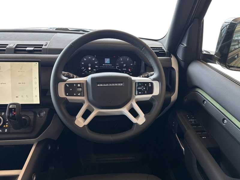  LAND ROVER DEFENDER 3.0 D250 X-Dynamic SE 110 5dr Auto 5465732