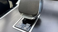 LAND ROVER RANGE ROVER VELAR 2.0 D200 MHEV Belgravia Edition 5dr Auto 5587364