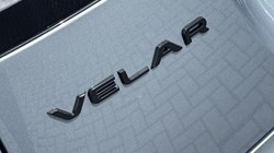 LAND ROVER RANGE ROVER VELAR 2.0 D200 MHEV Belgravia Edition 5dr Auto 5587389